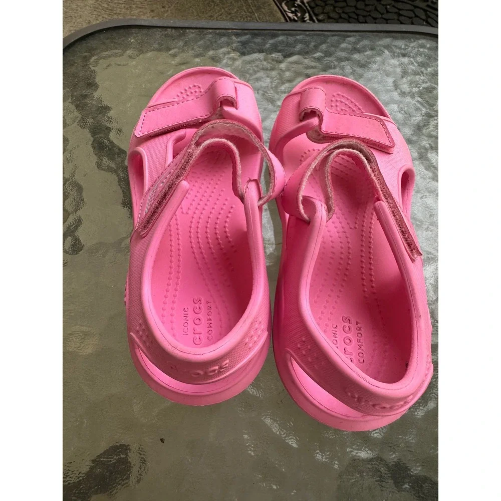 Crocs Sandal Adjustable Strap Pink Sandals Comfortable Kids Size Junior 1
